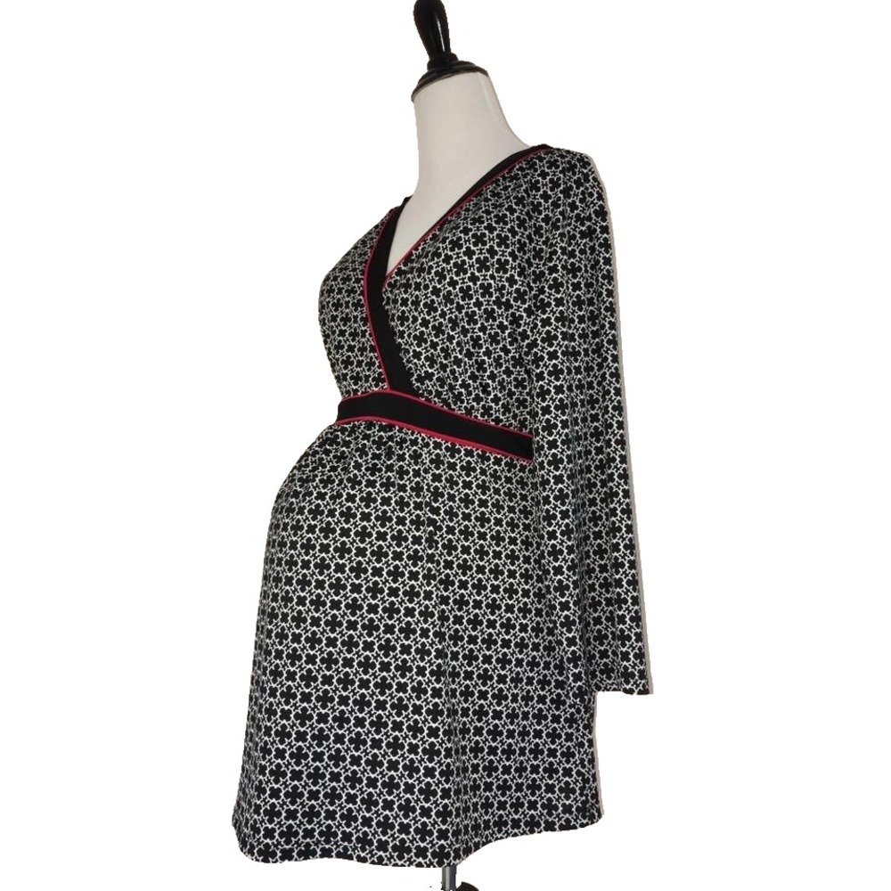 Motherhood Maternity Top Women XL 16 18 Black White Print V Neck Crossover Front